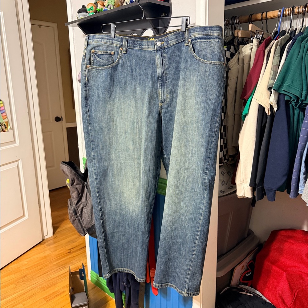 Lee Men's Relaxed Fit Blue Jeans